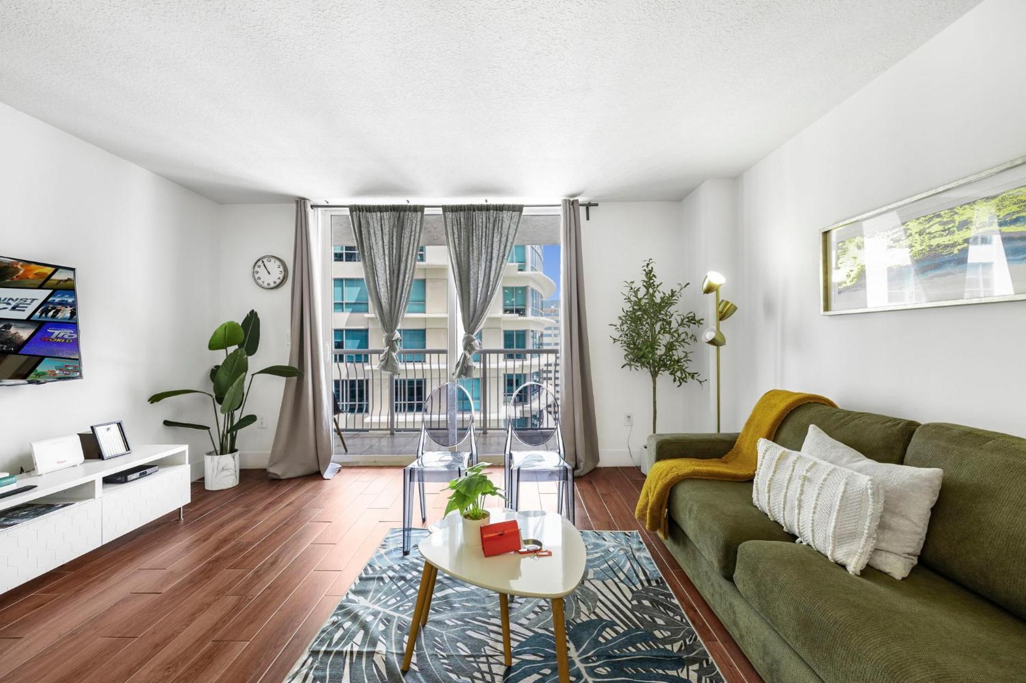 Exclusive 1br On 35th Floor Apartment Miami