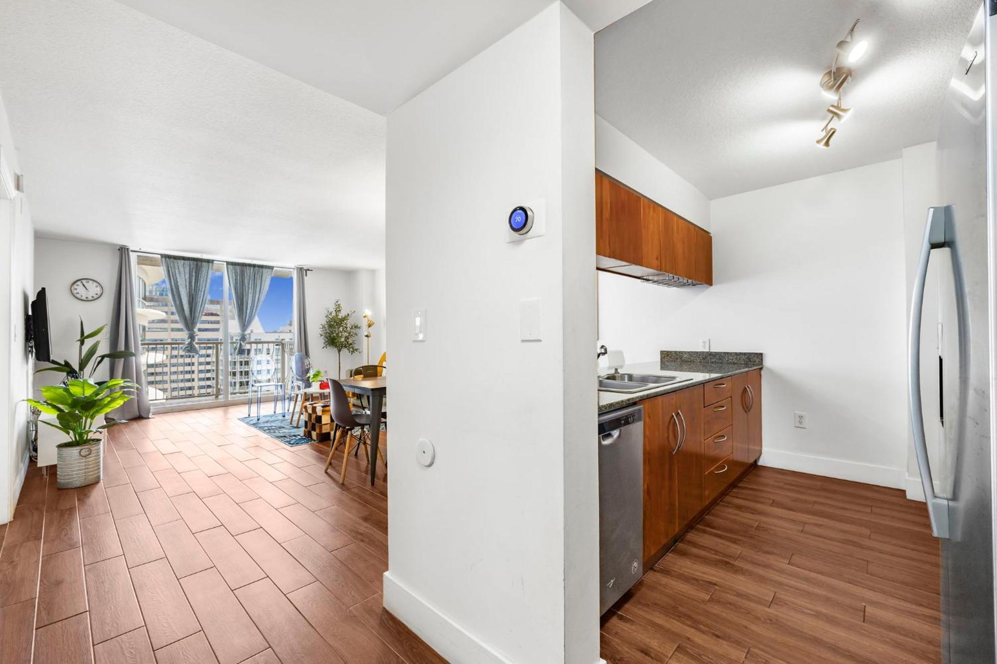 Apartment Exclusive 1br On 35th Floor