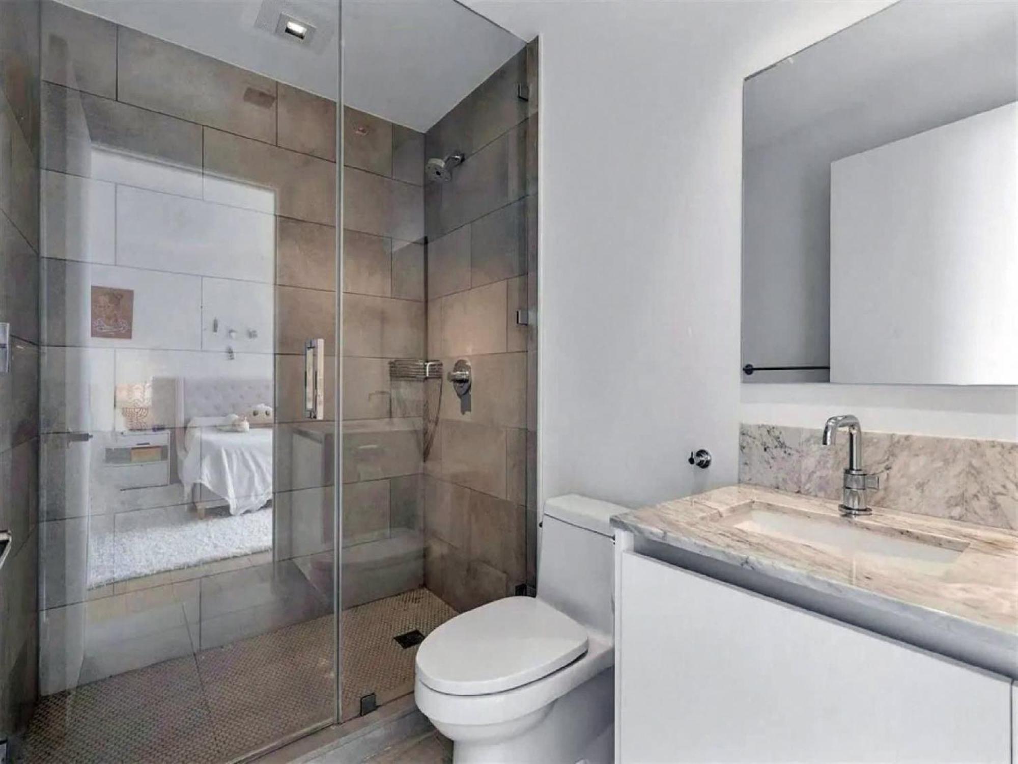 Sky With Bay Views In Edgewater Miami