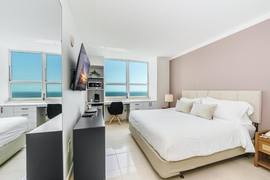 Coconut Grove Bayview Unit Parking Included Hotel