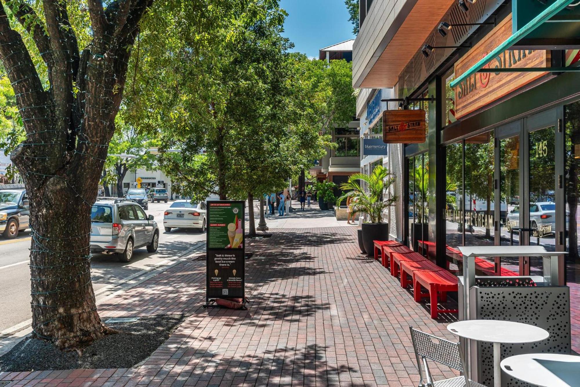 Coconut Grove Bayview Unit Parking Included * Miami