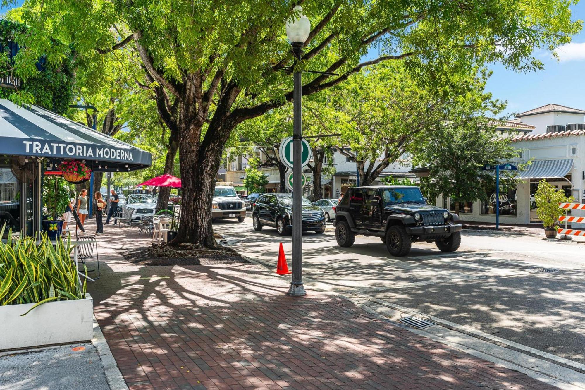 Coconut Grove Bayview Unit Parking Included Hotel