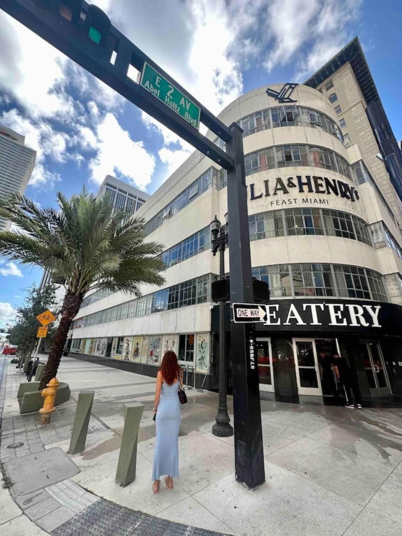 Luxury Corner Prime *