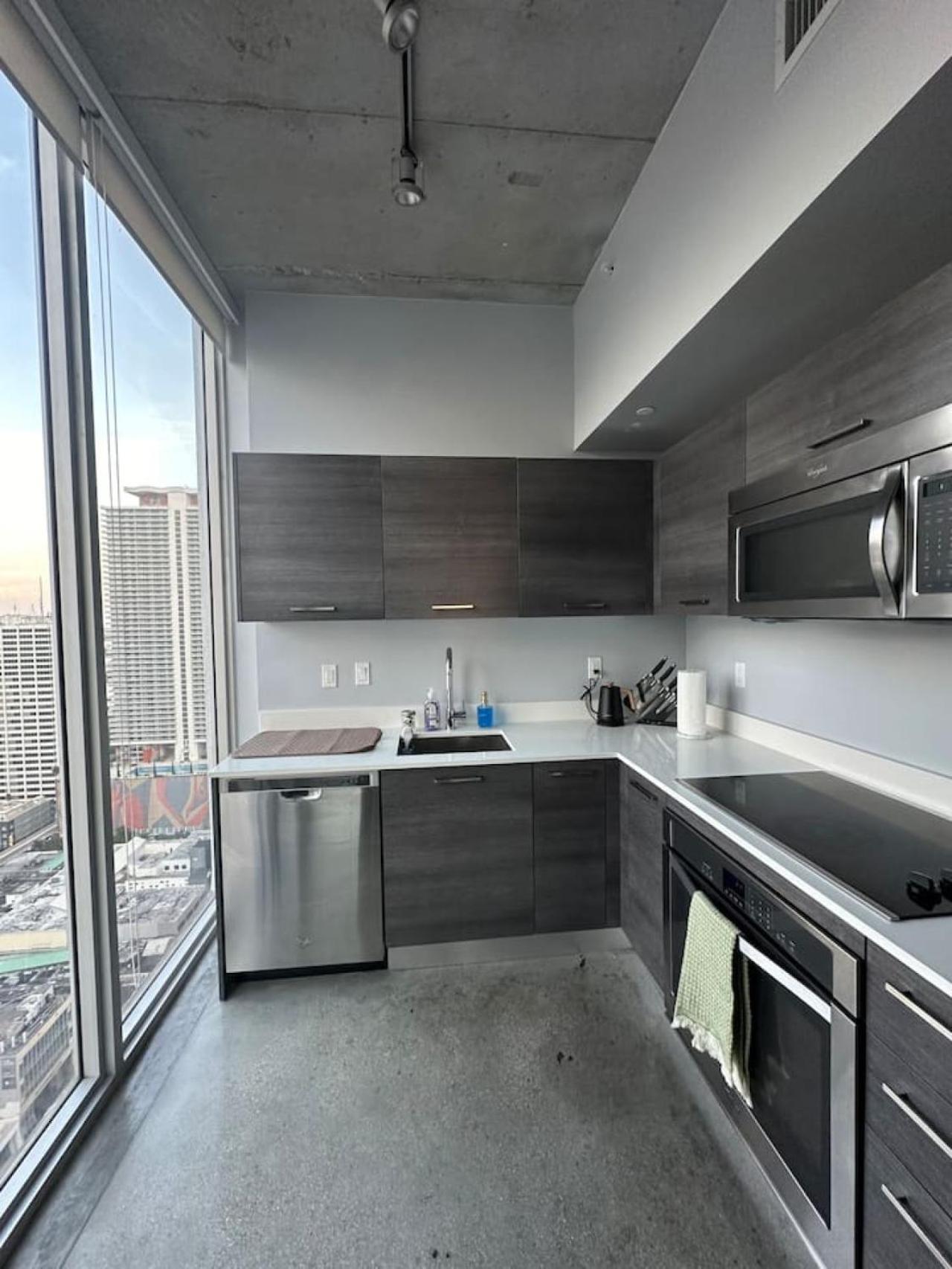 Luxury Corner Prime * Miami