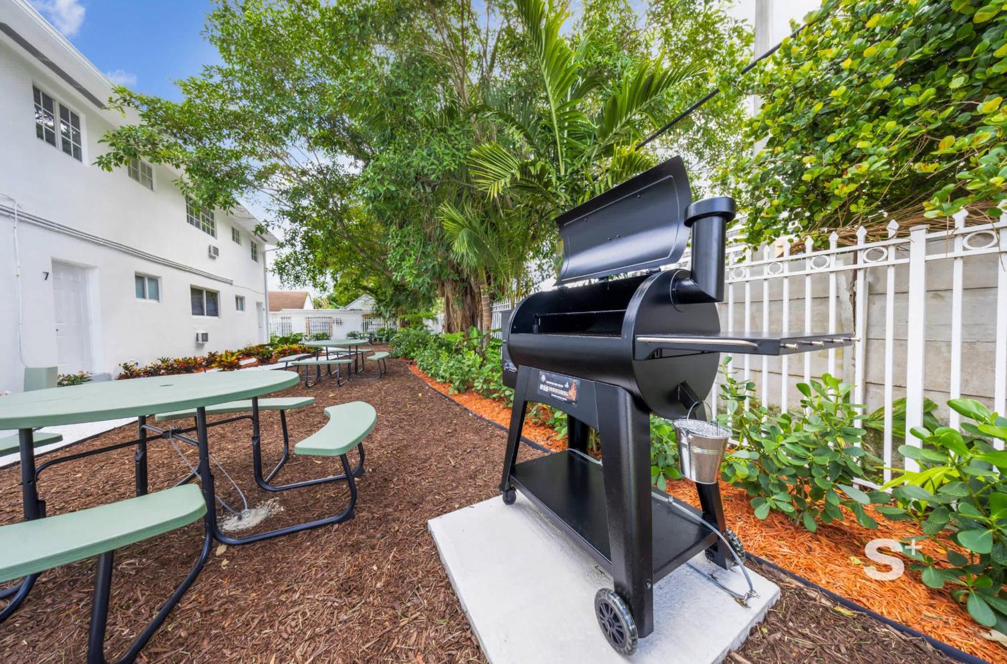 Apartment 1-br Retreat In The Centre Miami