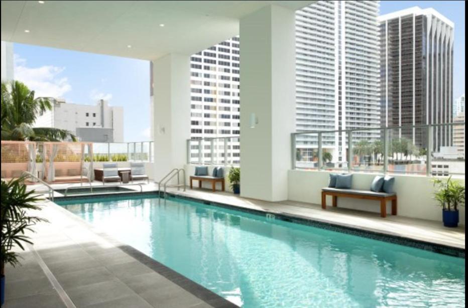 Apartment Spacious In The Heart Of Downtown