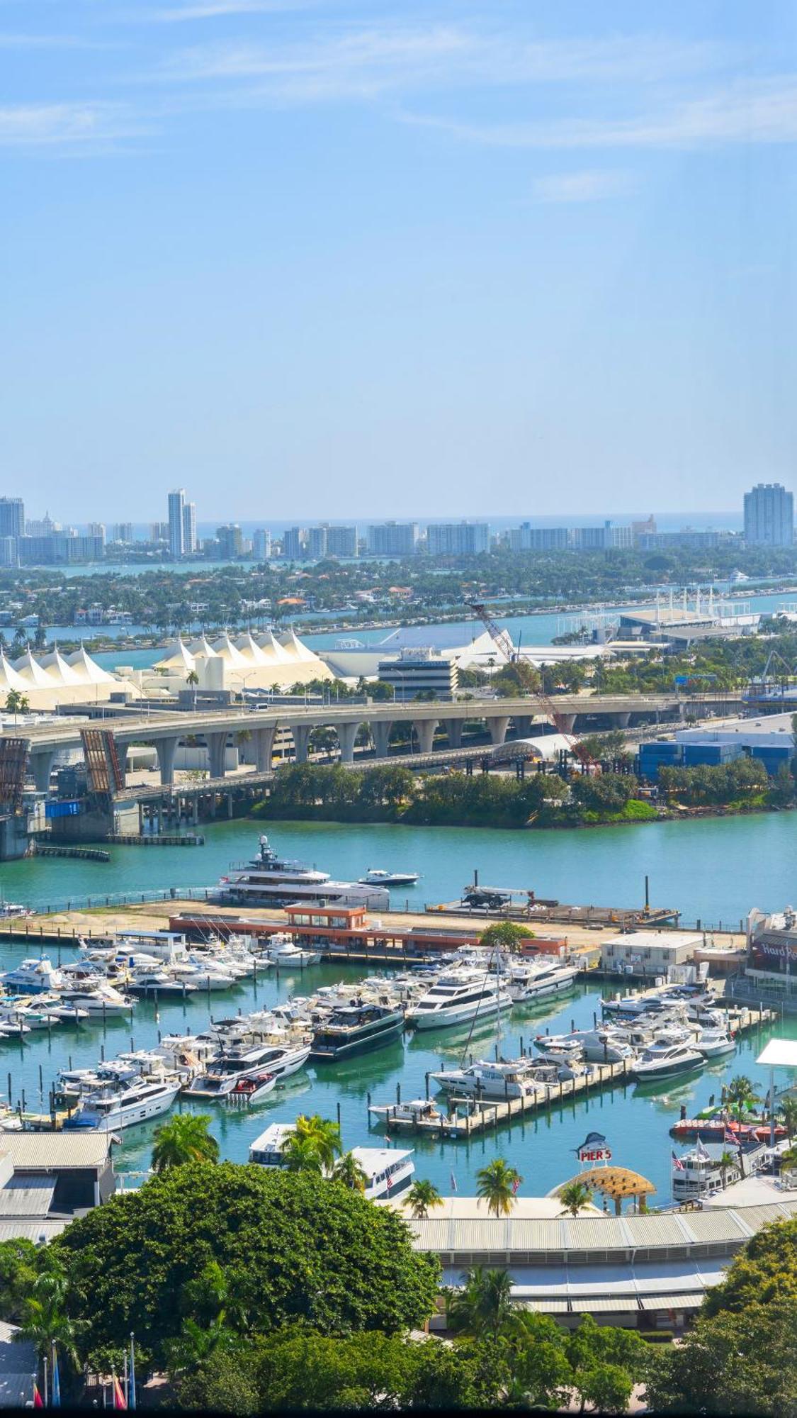 2-bedr Downtown Bay Views Miami