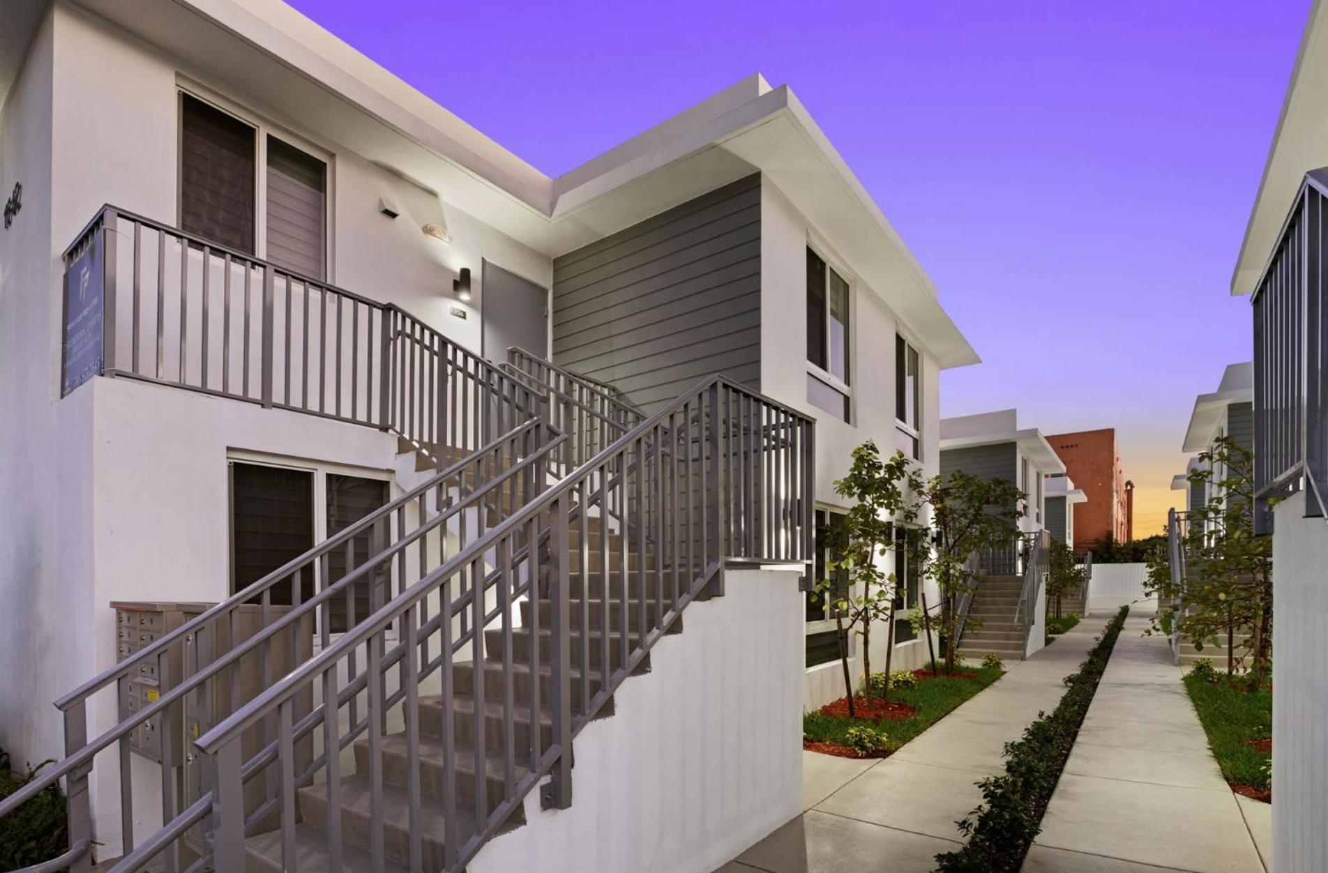 Brand-new 2br- 2ba Near Brickell Apartment *