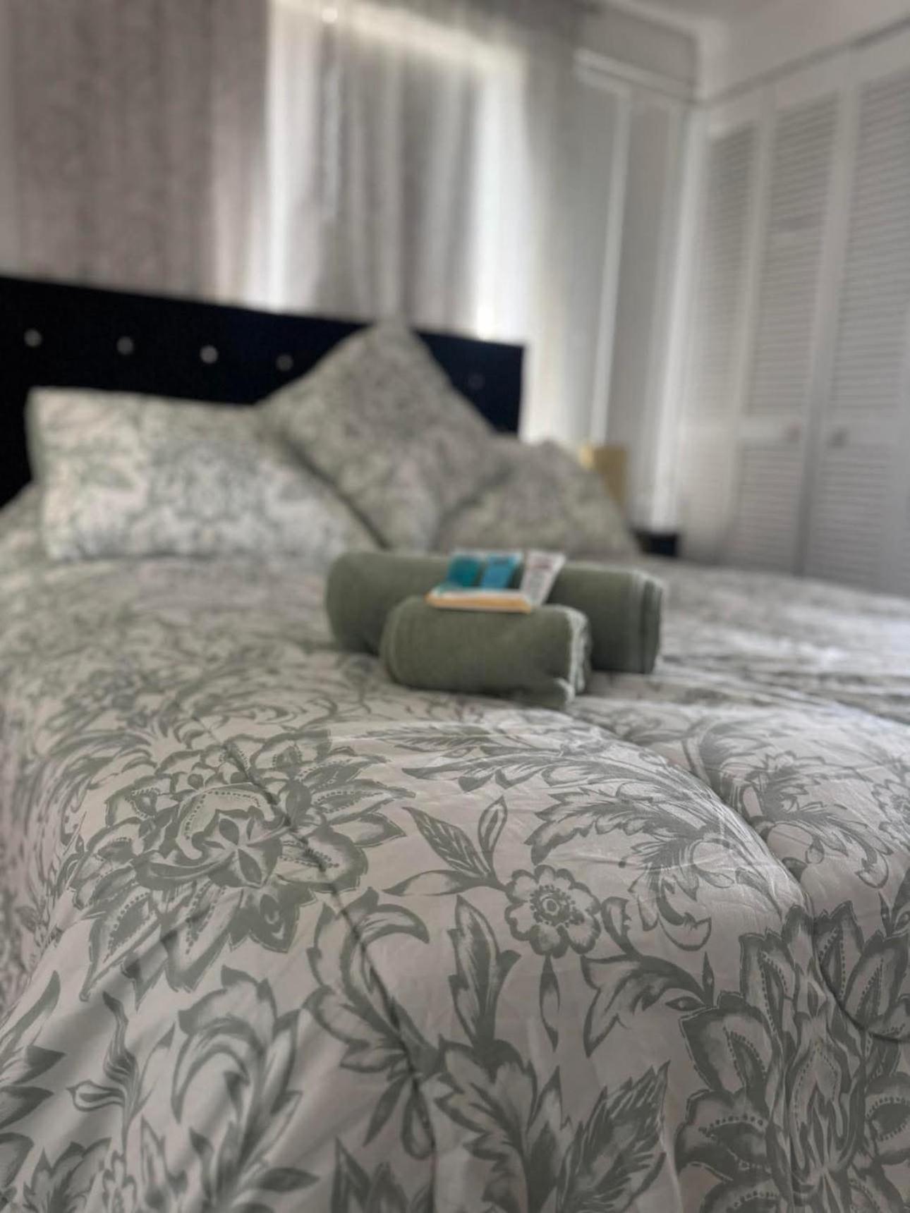 Elegant One-bedroom Getaway In Little Havana