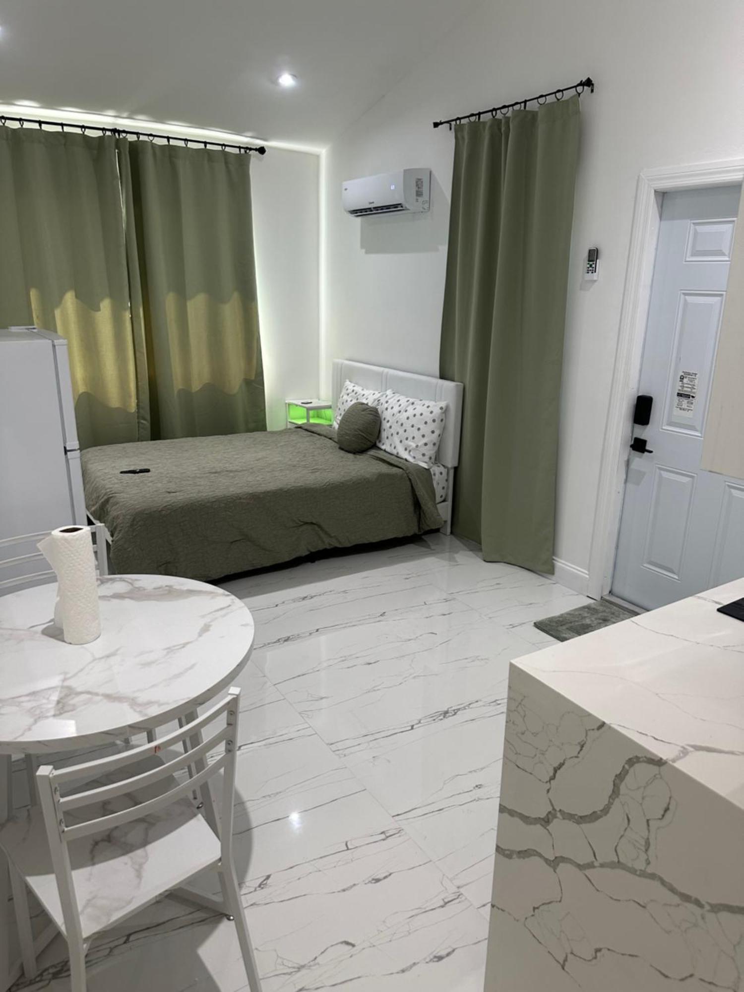 The White And Back Miami