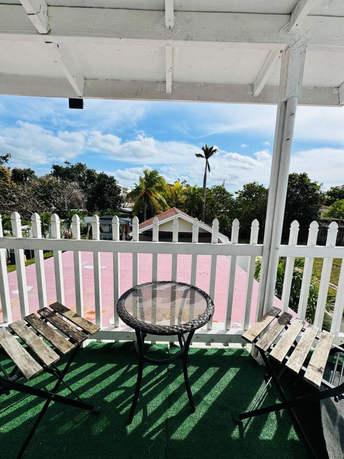 Elegant One-bedroom Getaway In Little Havana Apartment Miami