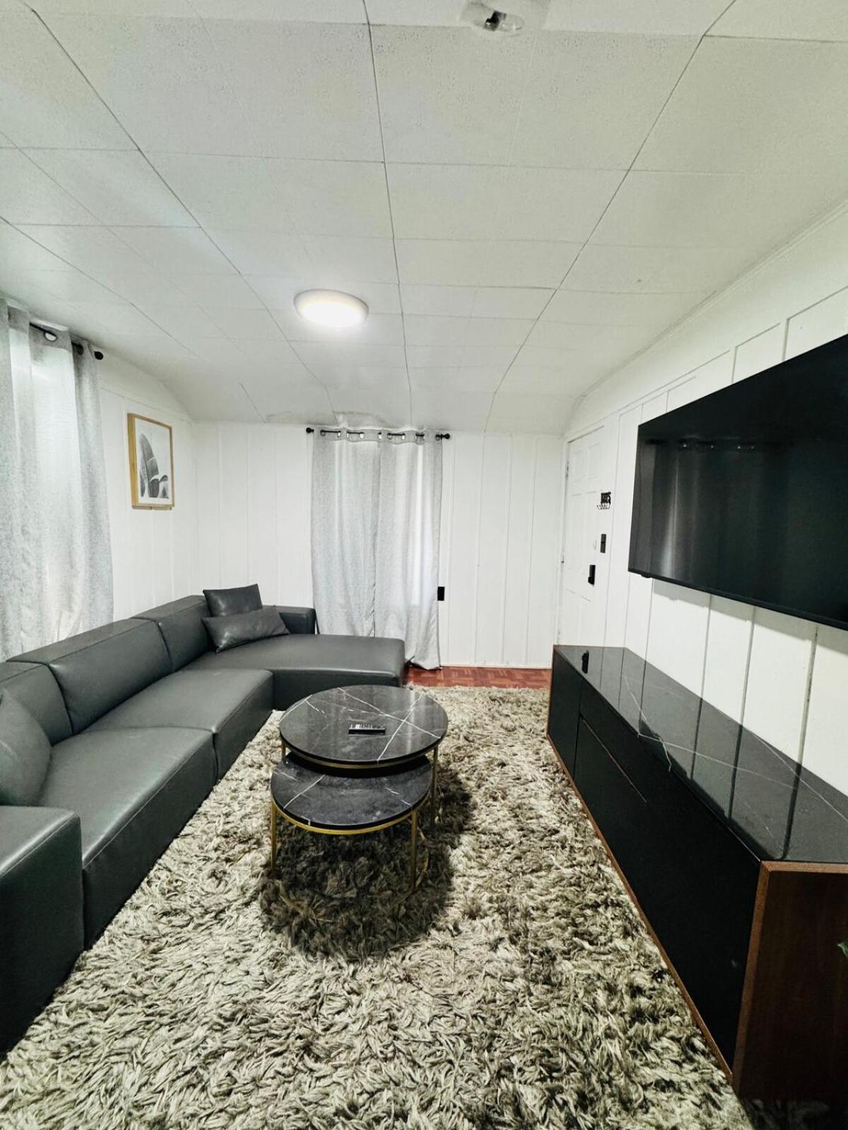 Elegant One-bedroom Getaway In Little Havana