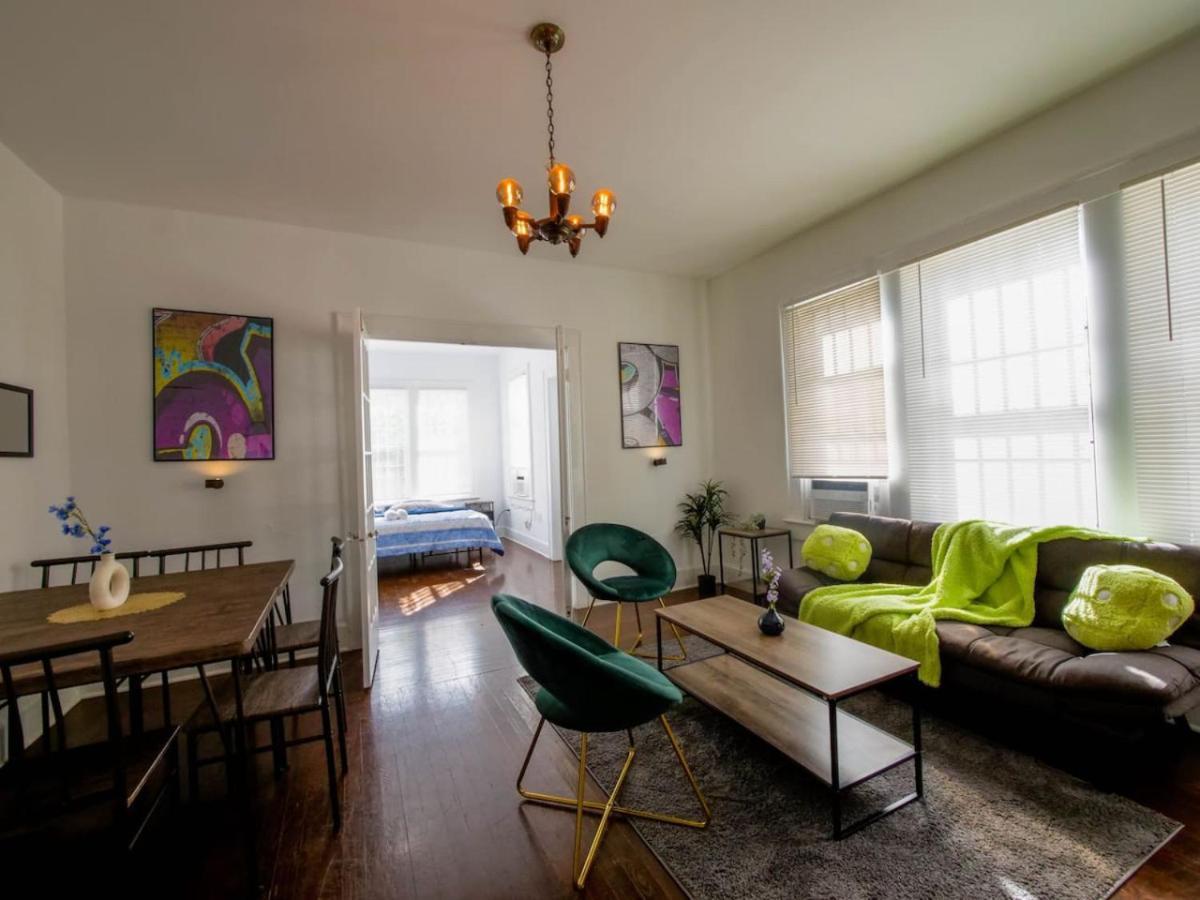 Unique Stylish 2-bedroom Getaway Apartment