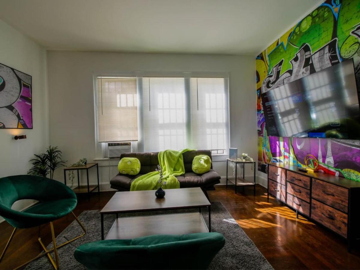 Apartment Unique Stylish 2-bedroom Getaway