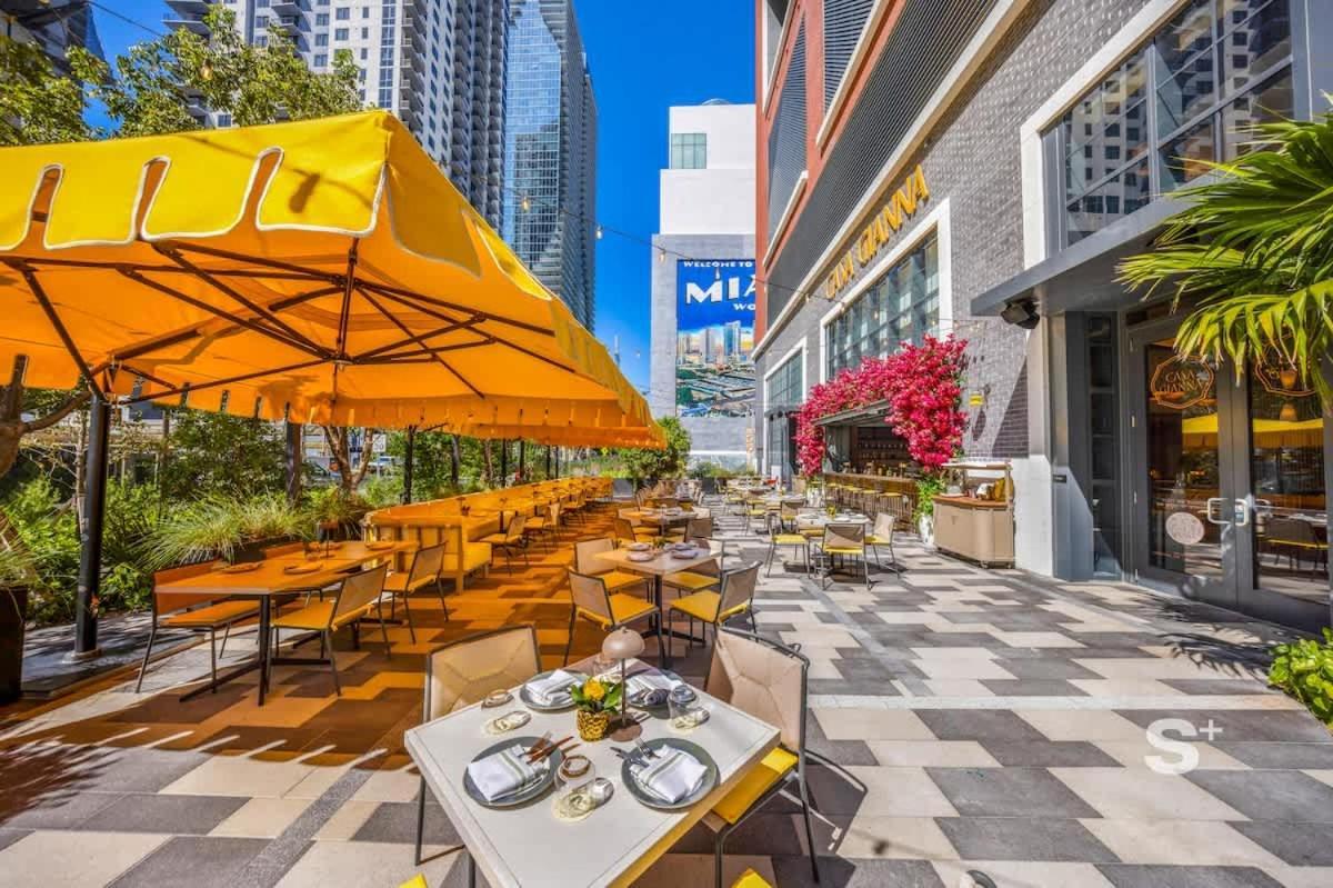 1br In Luxury Building