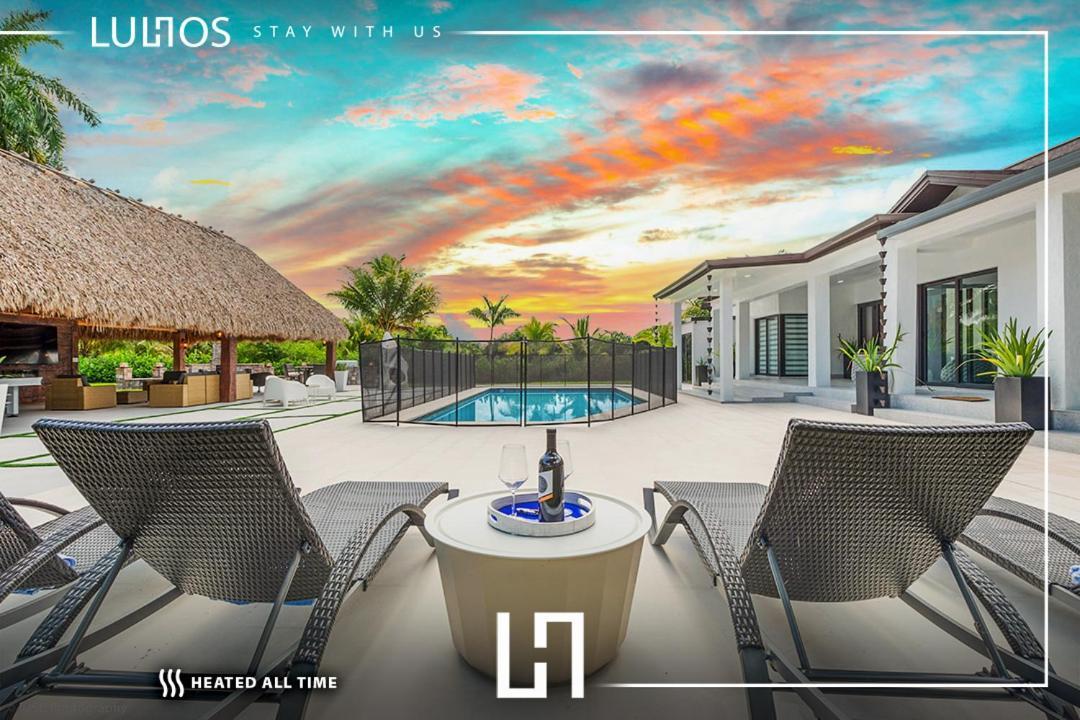 Island Paradise - Pickleball, Football, Pool Bliss L61 * Miami