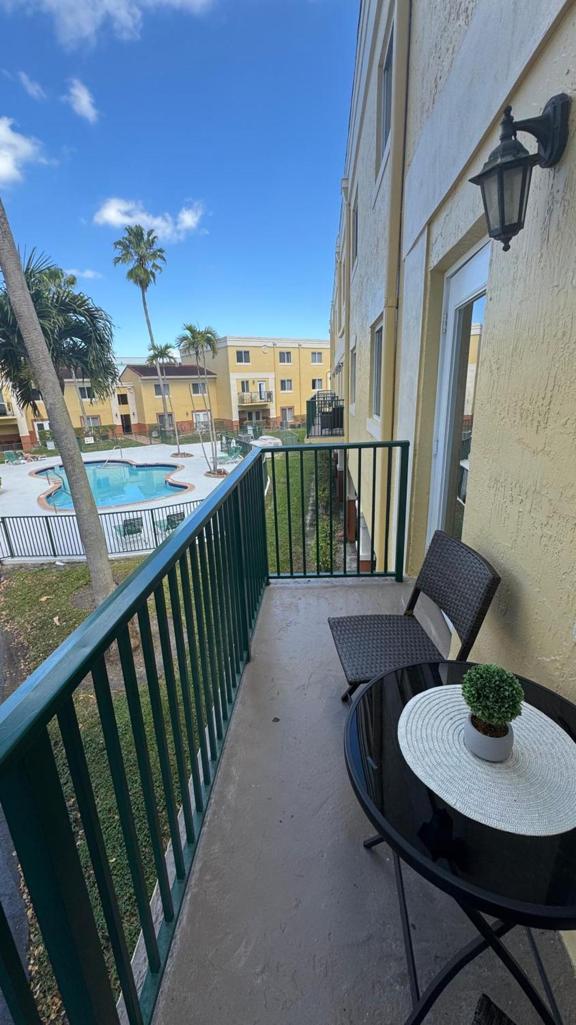 Apartment En Kendall 2 Y 3 Banos Miami
