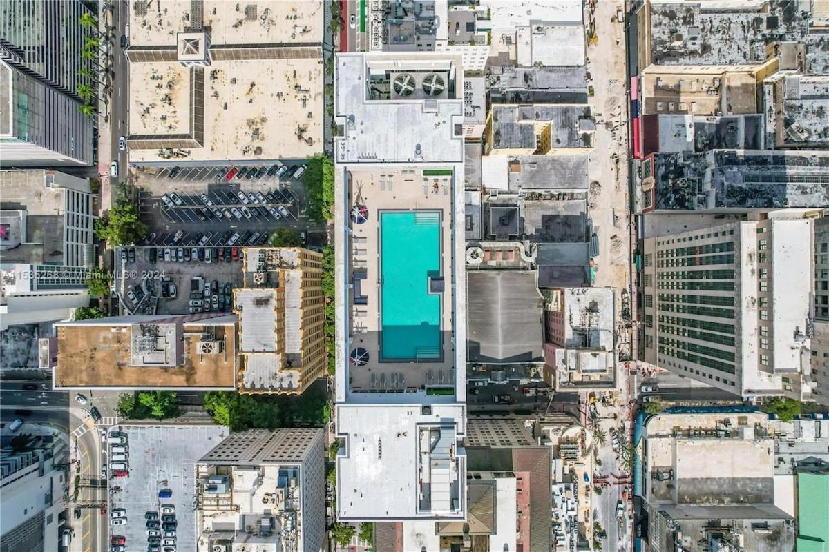 Pop Art Sunlit Apartment Prime Miami Pool Free Parking * Miami