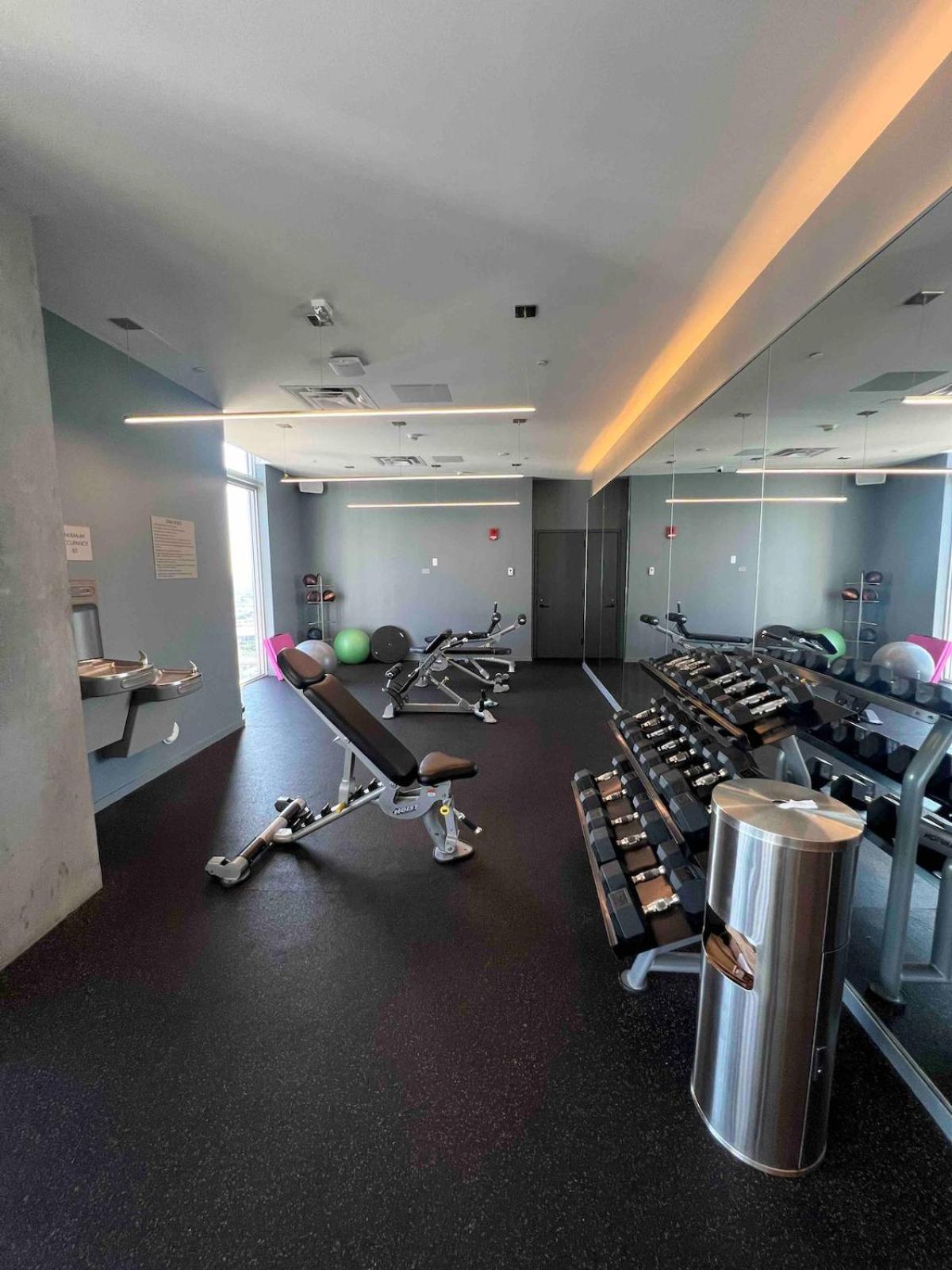 Pop Art Sunlit Apartment Prime Miami Pool Free Parking * Miami