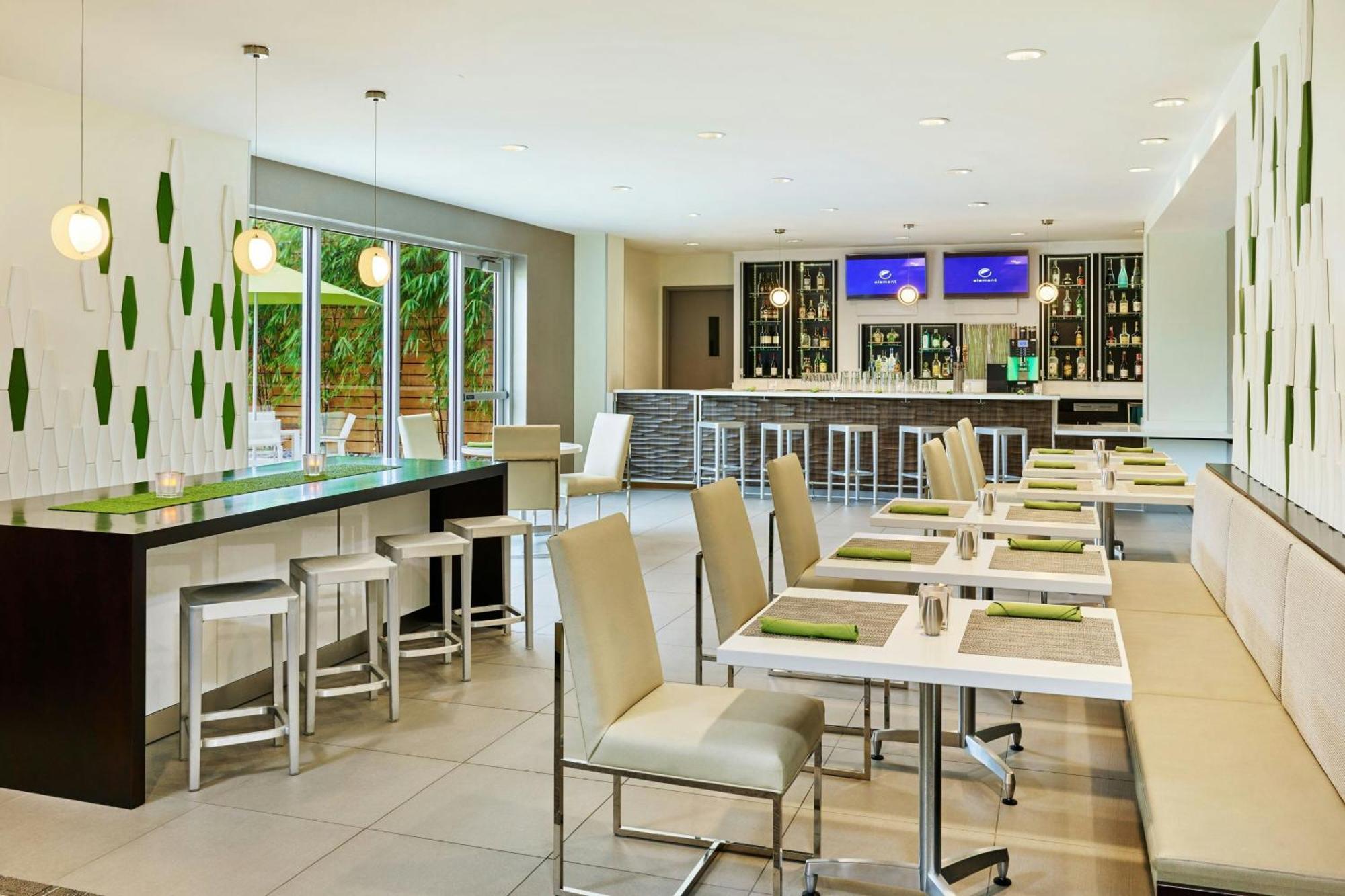 Element Miami International Airport Hotel