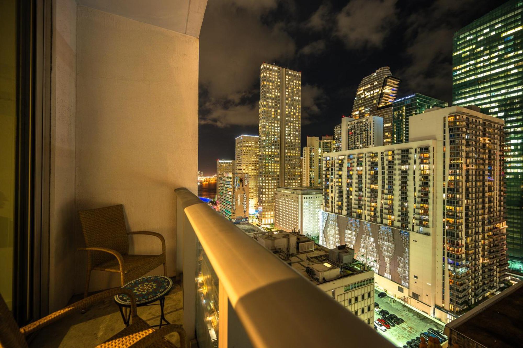 Apartment Luxury Loft W Skyline View, Rooftop Pool, Brickell Downtown Miami