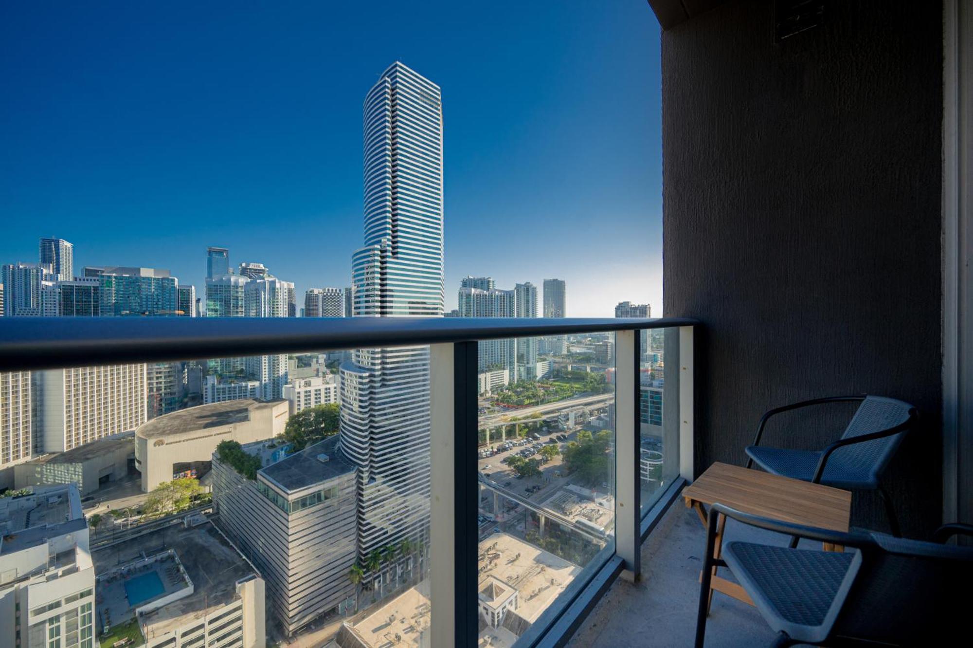 Apartment Luxury Loft W Skyline View, Rooftop Pool, Brickell Downtown Miami