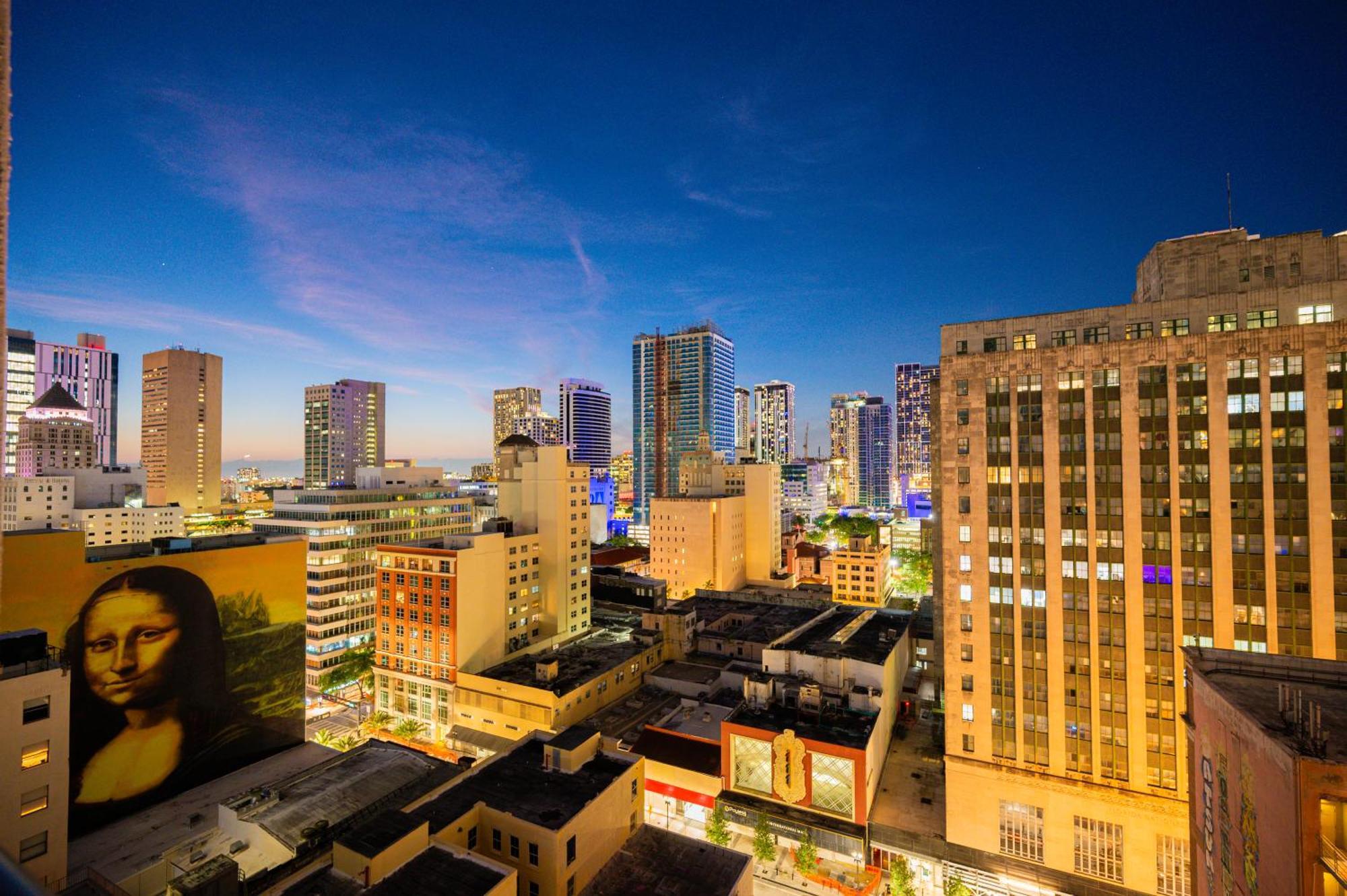Apartment Luxury Loft W Skyline View, Rooftop Pool, Brickell Downtown Miami