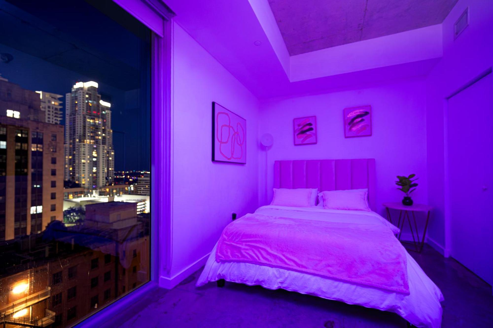 Luxury Loft W Skyline View, Rooftop Pool, Brickell Downtown Apartment Miami