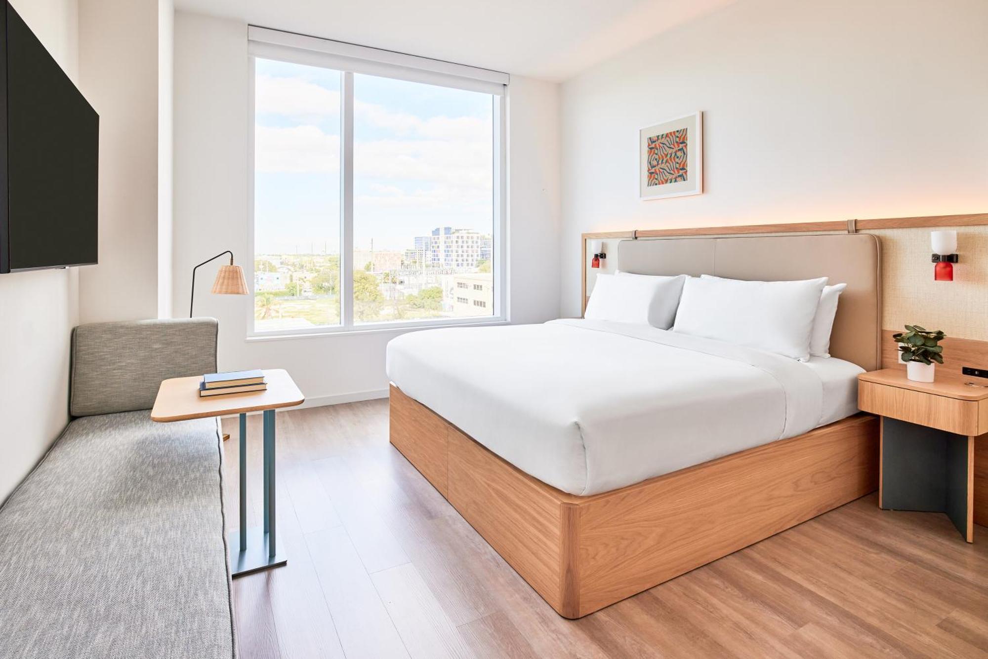 Arlo Wynwood 4*