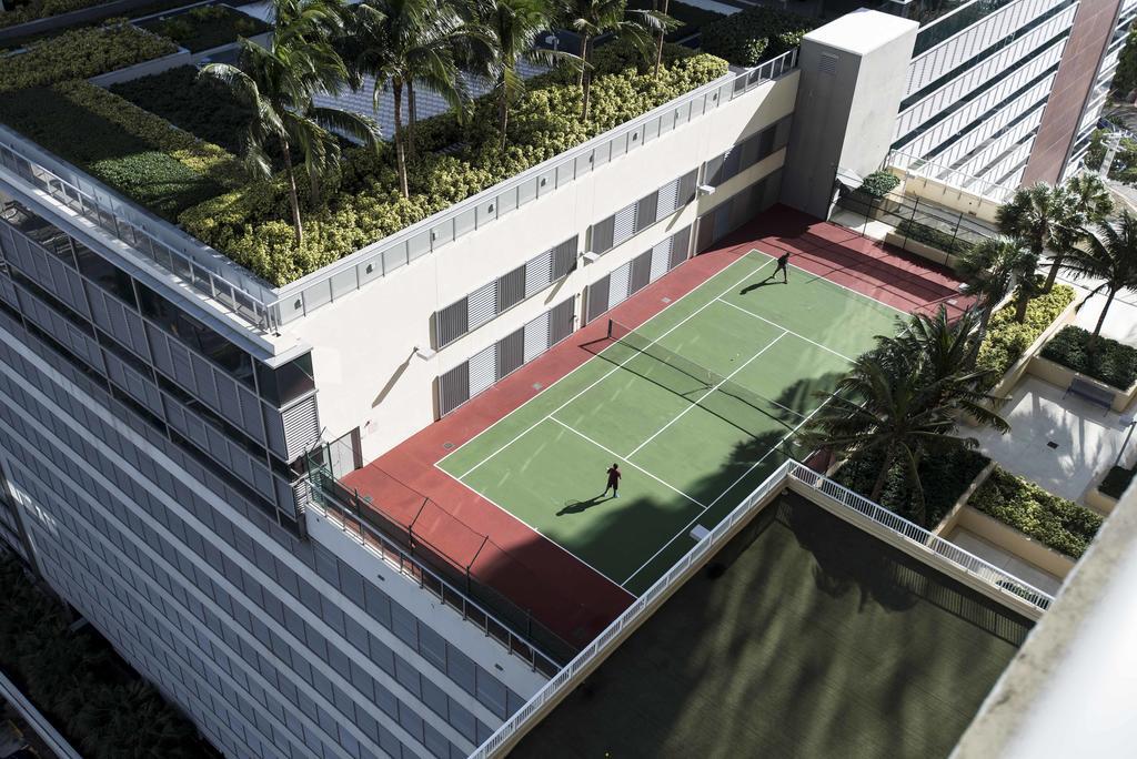 Dharma Brickell At One Broadway 4*