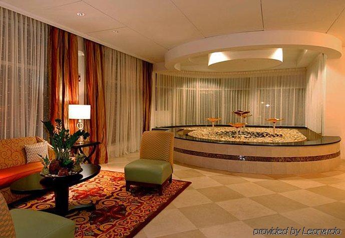 Courtyard Miami Hotel 3*