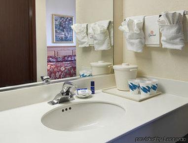 Hotel Spark By Hilton Miami Doral 3*