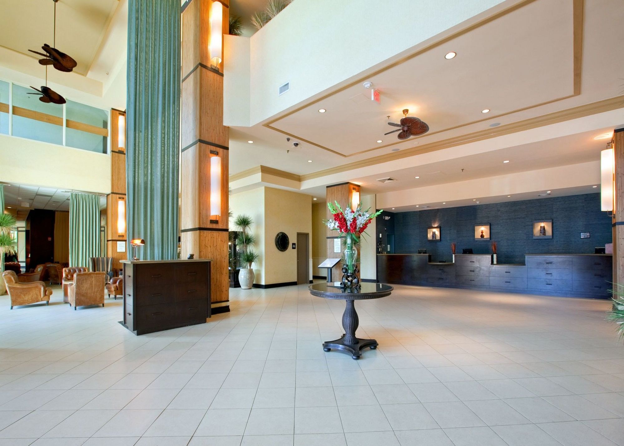 Doubletree By Hilton Miami Airport & Convention Center Miami Springs