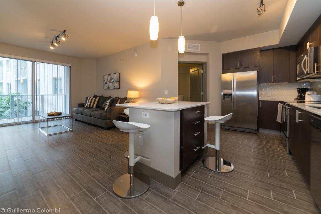 7440 Dadeland By Vacations Apartment