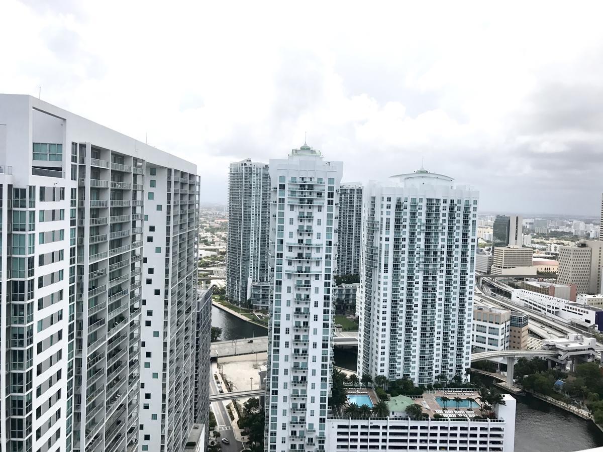 Apartment Icon Residences