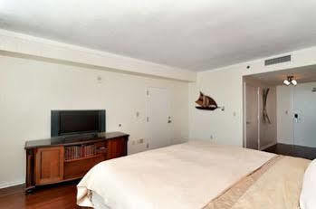 Private Residences At Sonesta Coconut Grove Hotel 4*