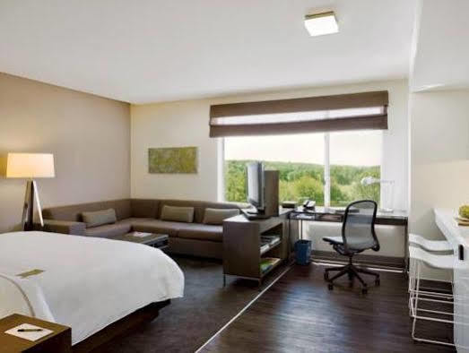 Element Miami International Airport 3*
