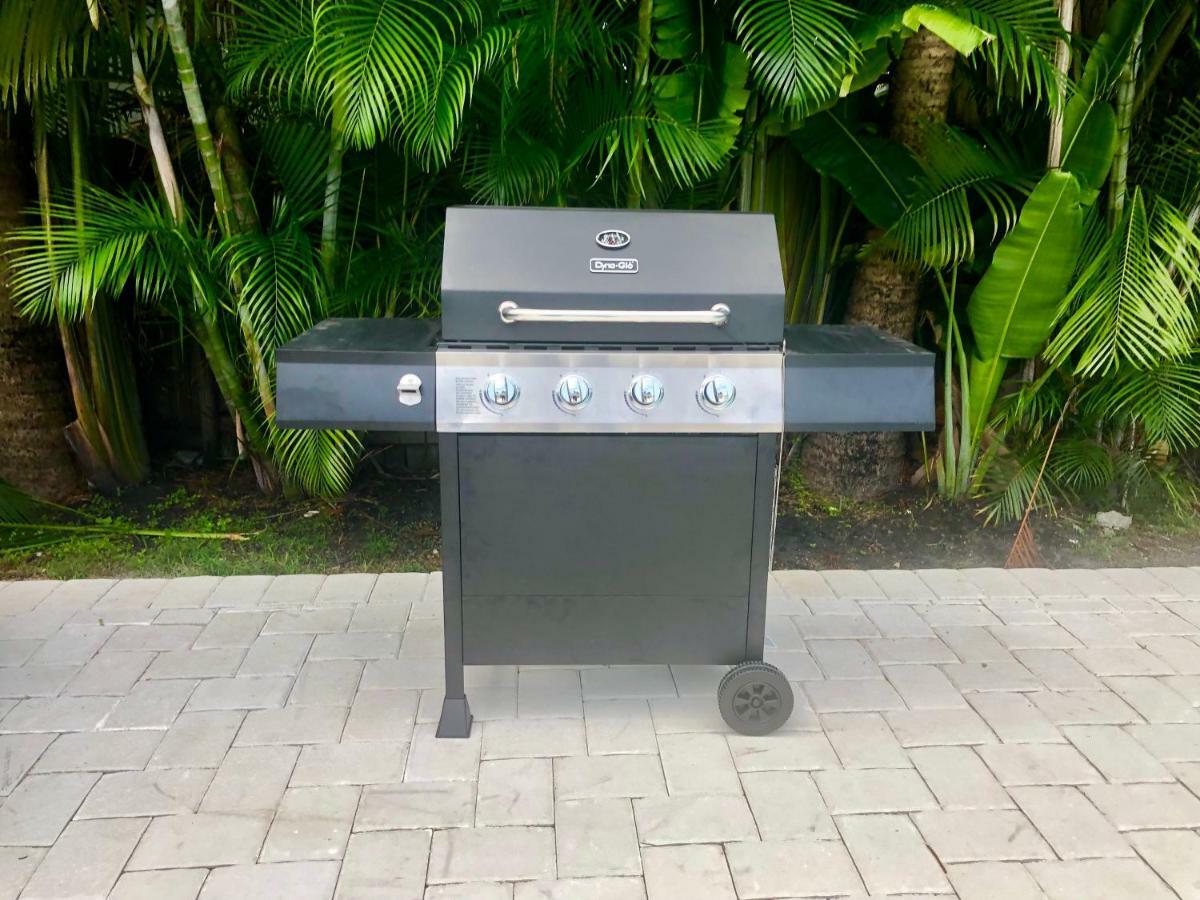 Casa Ria Luxury House & Private Pool Near Aventura Mall Villa Miami
