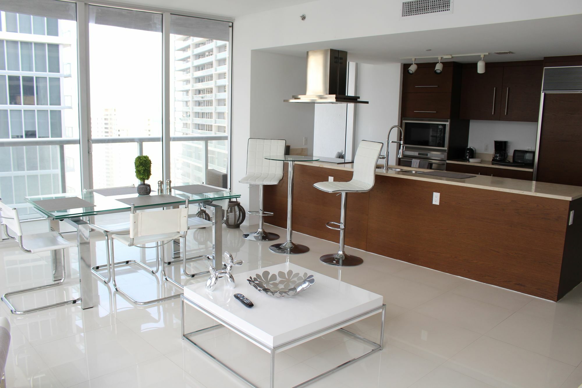 Icon Brickell T-3 Apartment
