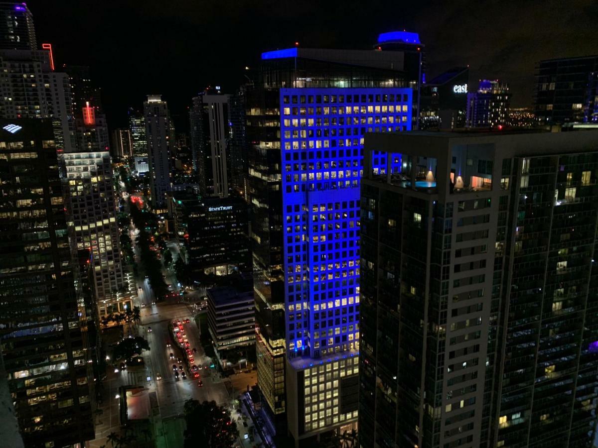 44 Floor Views @ The W - Brickell +gym+spa