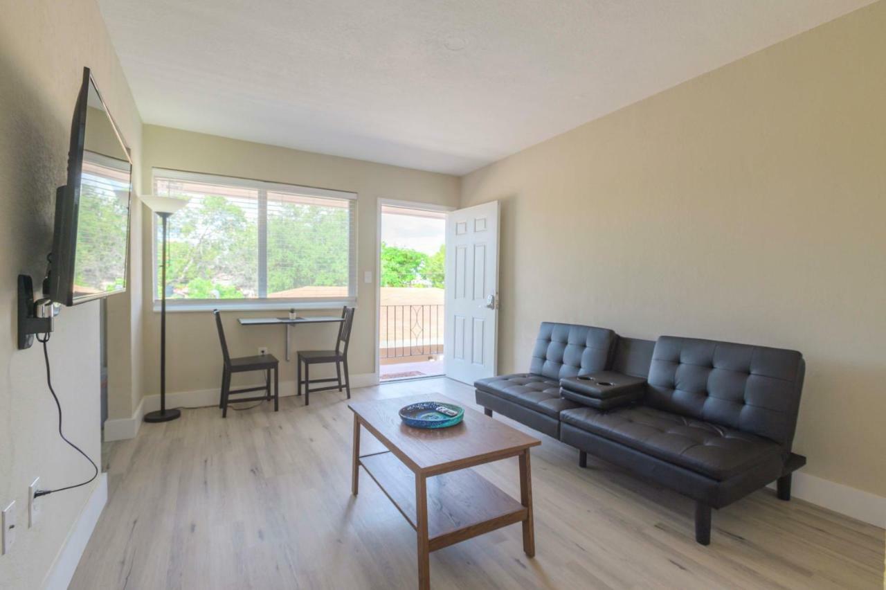 Stylish 2br In Midtown-wynwood Miami