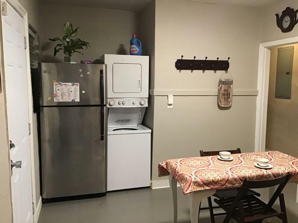Modern 3/1 House Close To Beaches And Midtown *