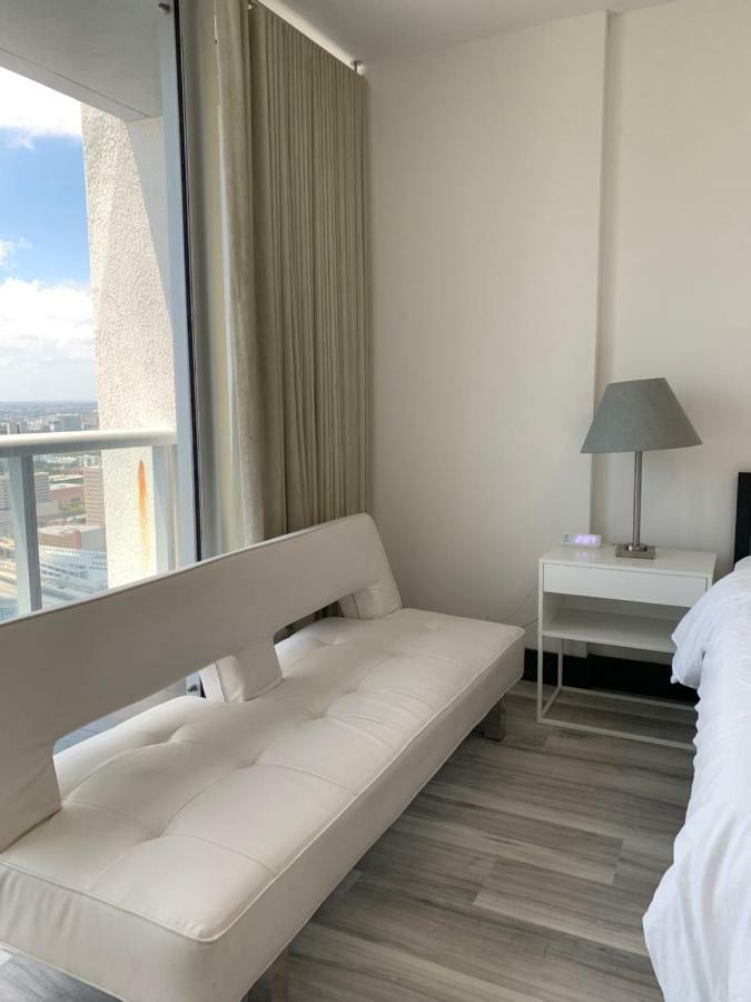 44 Floor Views @ The W - Brickell +gym+spa *