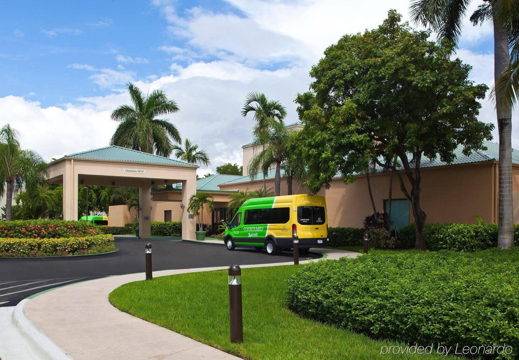 Hotel Courtyard Airport West Doral