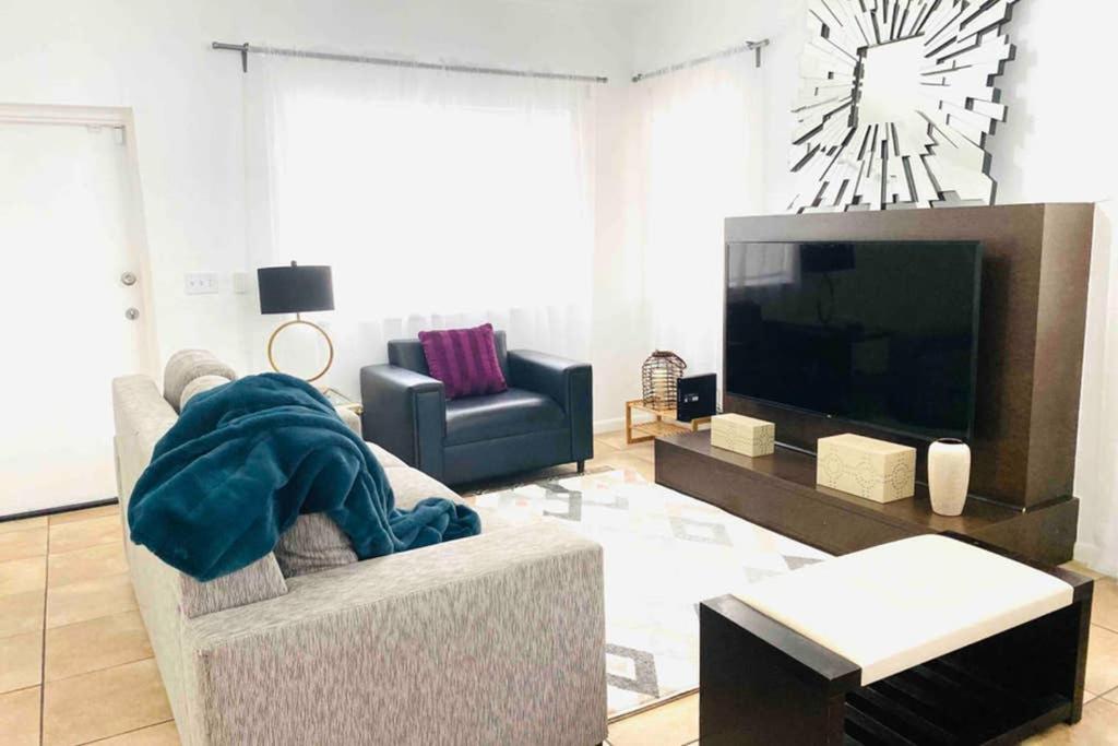Xanadu Villas - 3 Bedroom House Or 2 Bedroom Holiday home *