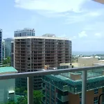Stunning 12Th Floor Studio In The Heart Of Grove