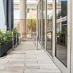 Boutique Condo In Dt Miami Perfect For Couples/Fam