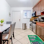Perfect Miami Retreat City Skyline & Garden
