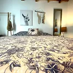 Private Studio Cabin Steps From Calle 8