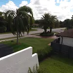 Spanish Style House - Free Parking